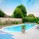 Maison d'hôtes D'hotes Les Tuilières 3*