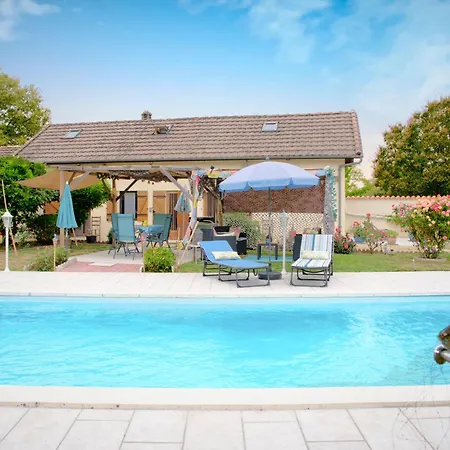 D'hotes Les Tuilieres 3*