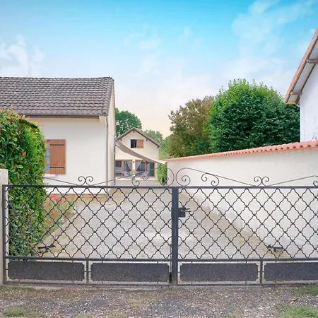 Pensjonat D'hotes Les Tuilieres 3*